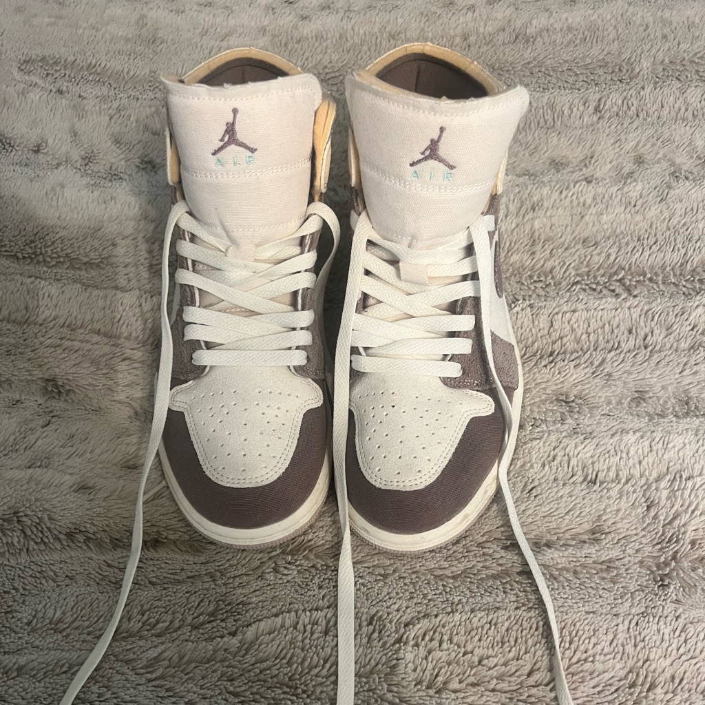 Air Jordan 1